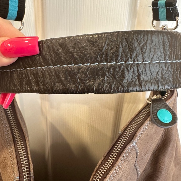 GABS Hobo Bag Crossbody EXPANDABLE Brown Distressed Leather Aqua Accents Italy - Picture 4 of 16